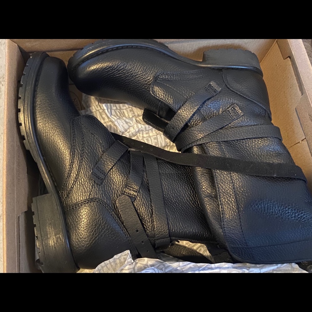 Steve Madden Banddit Boots NWT